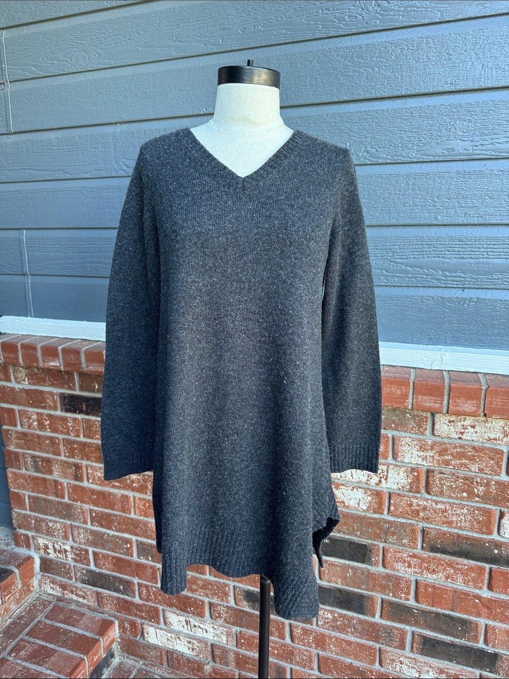 Eileen Fisher Charcoal Grey V Neck Wool Blend Sweater Women's Size S Lagenlook